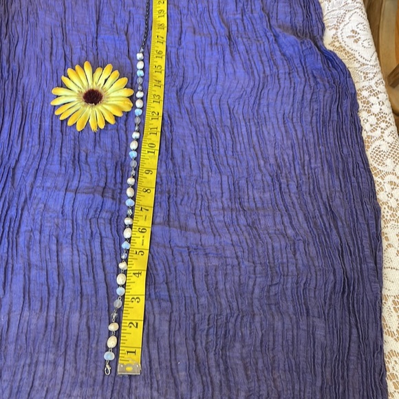 🌺 Fun, Feminine & Flirty Neutral Color Beaded 11” Drop Necklace Just for You! - Picture 7 of 9